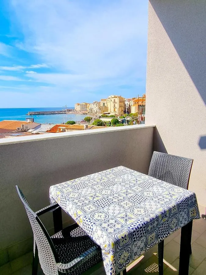 Apartment Ferienwohnung Royal Sea House Cefalù Italien